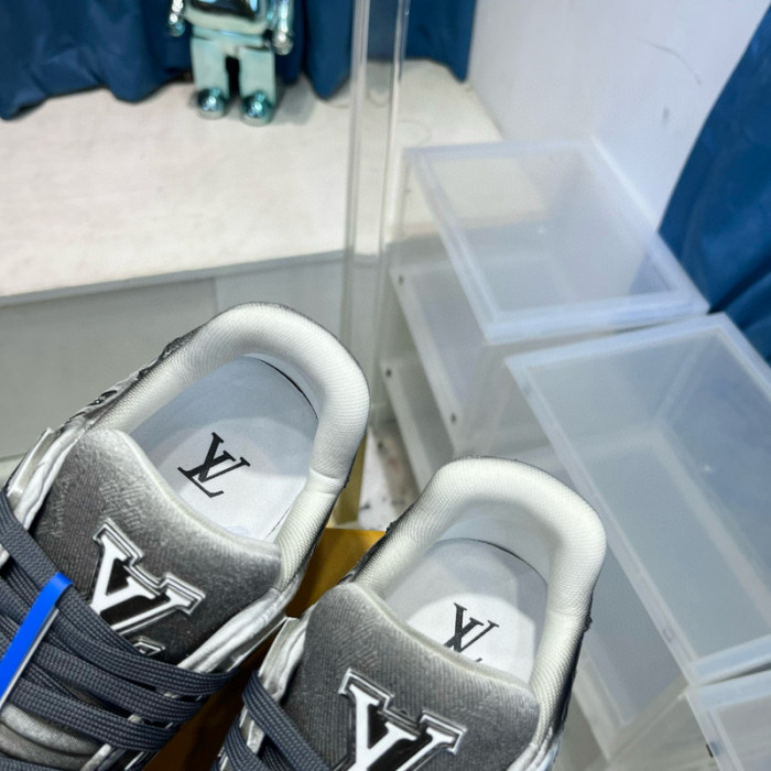 lovt sneaker