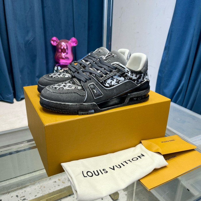 lovt sneaker