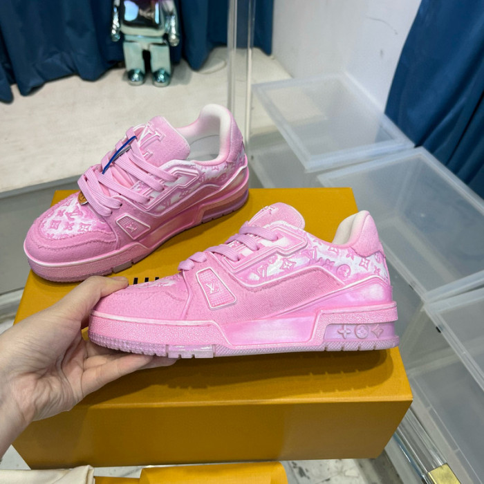 lovt sneaker