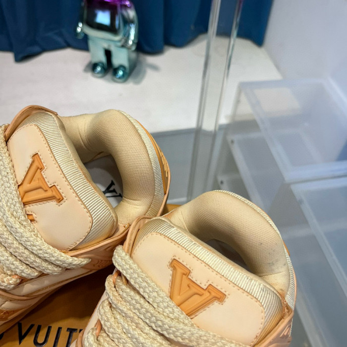 lovt sneaker