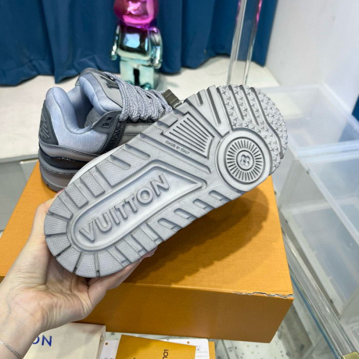 lovt sneaker