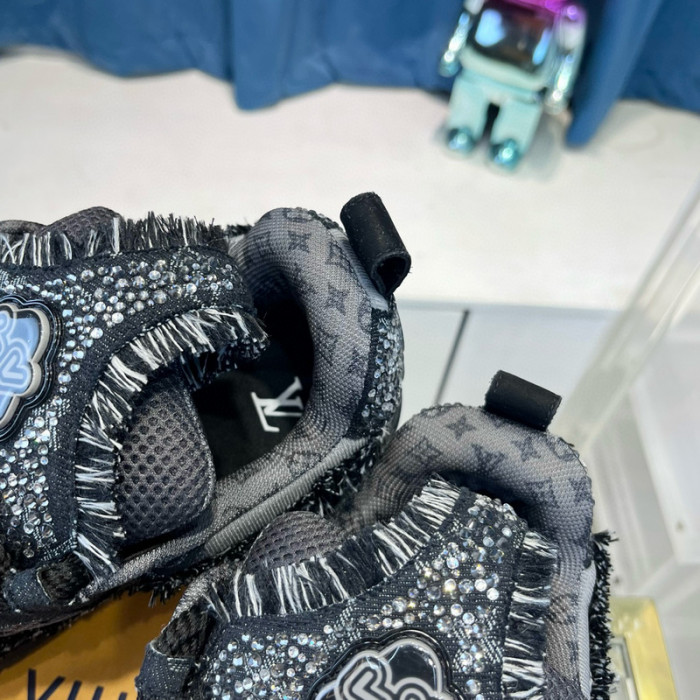 lovt sneaker
