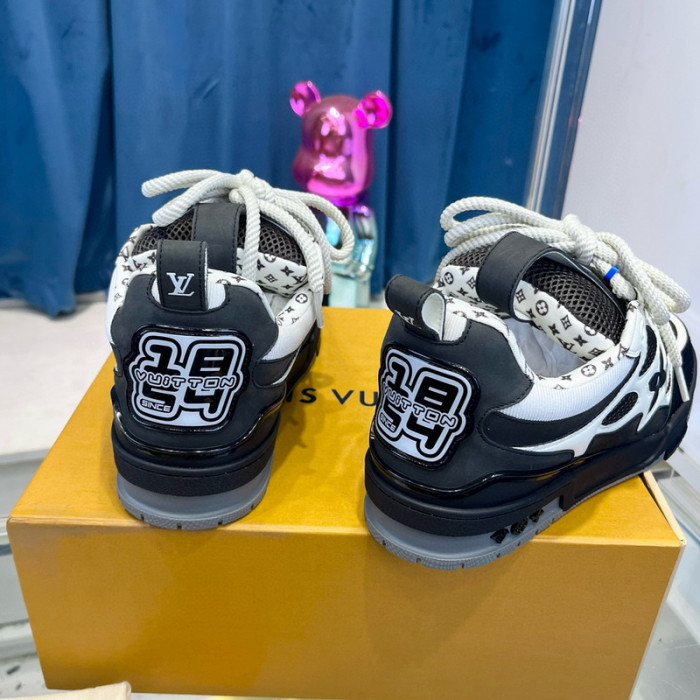 lovt sneaker