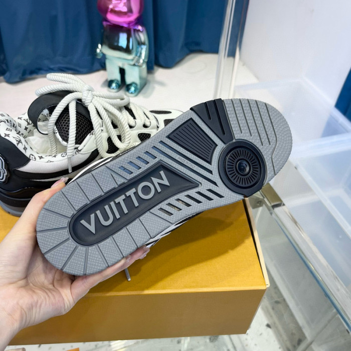 lovt sneaker