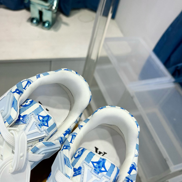 lovt sneaker