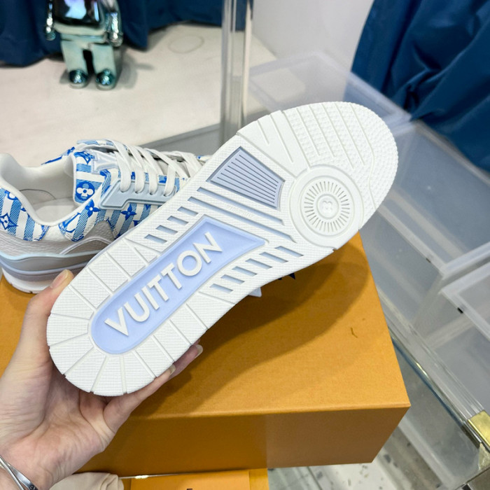 lovt sneaker