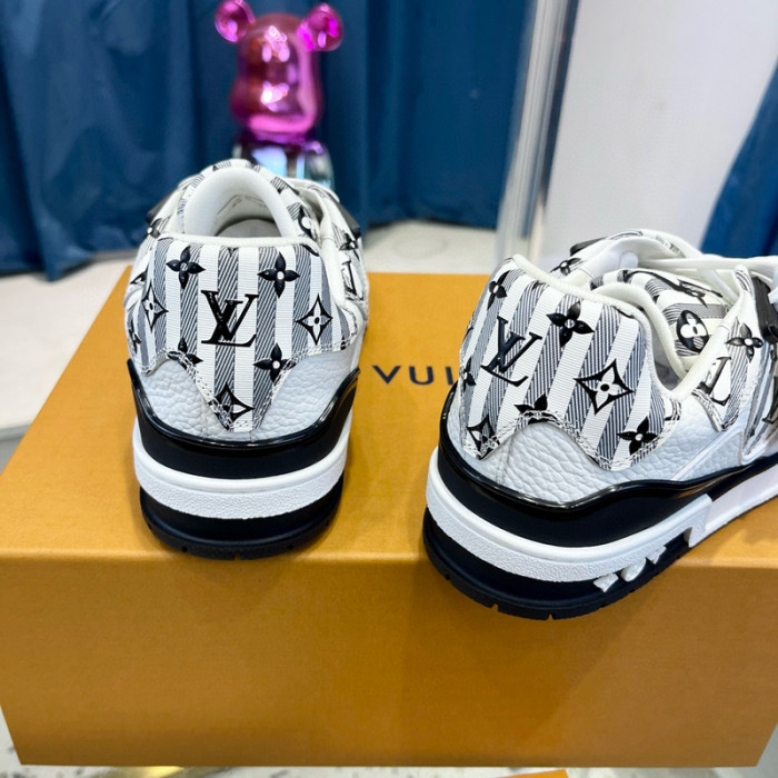 lovt sneaker