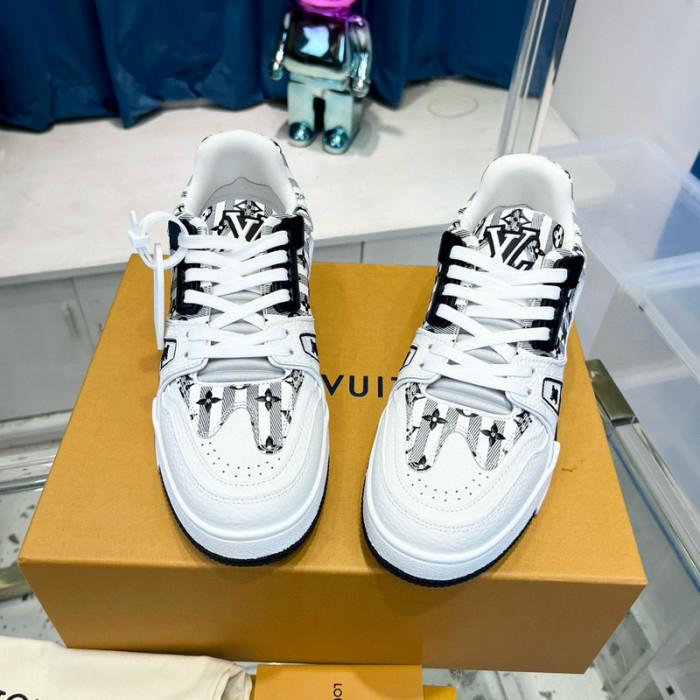 lovt sneaker