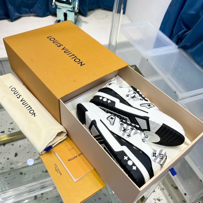 lovt sneaker