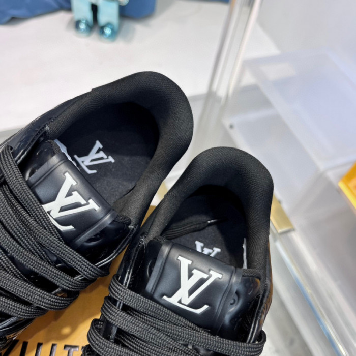 lovt sneaker