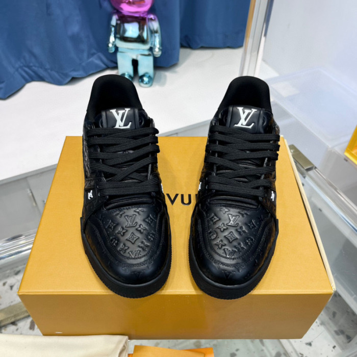 lovt sneaker