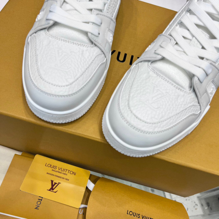 lovt sneaker