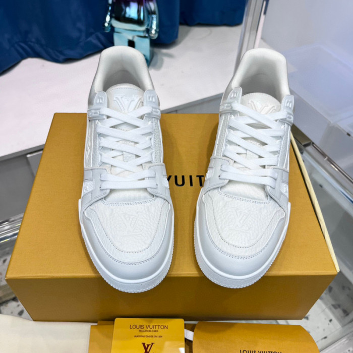 lovt sneaker