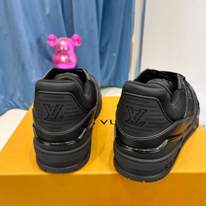 lovt sneaker