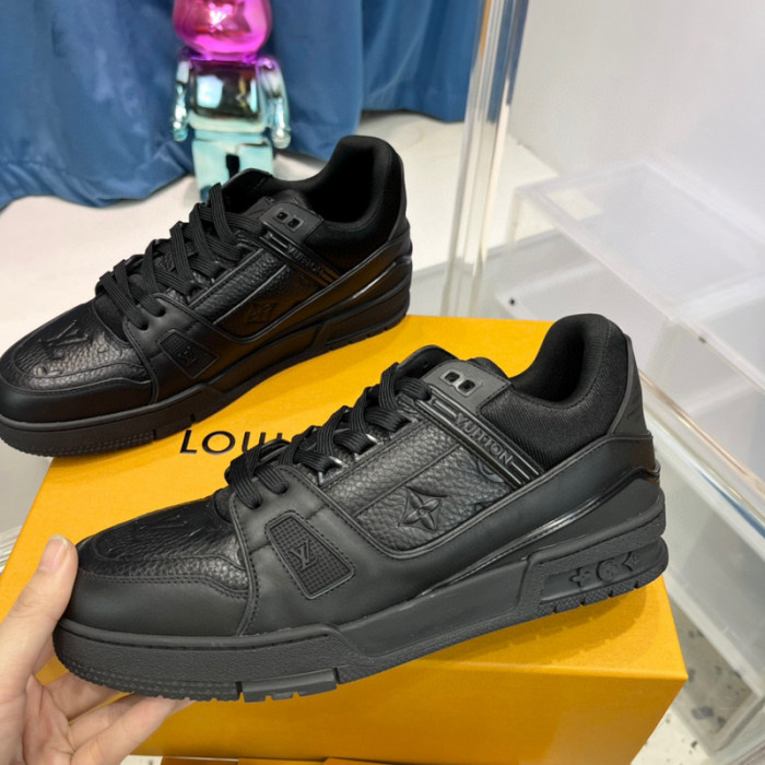 lovt sneaker