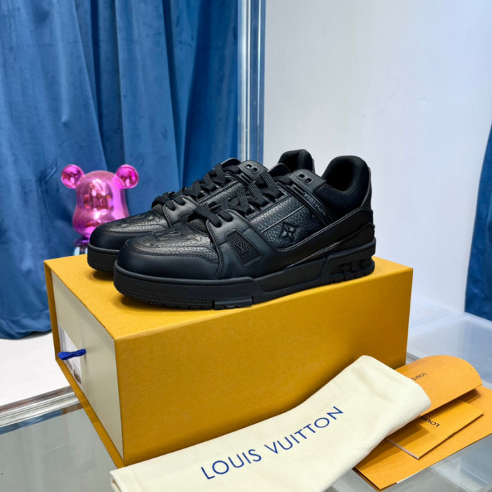 lovt sneaker