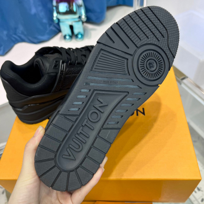 lovt sneaker