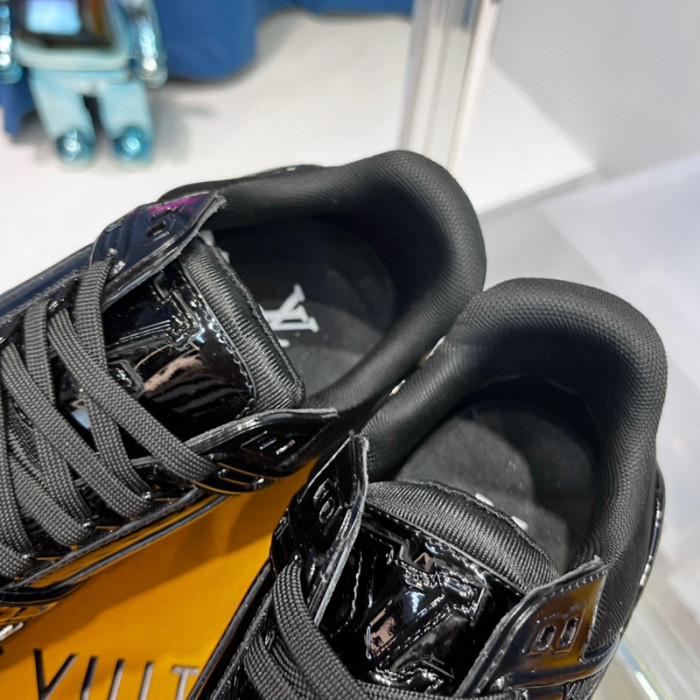 lovt sneaker
