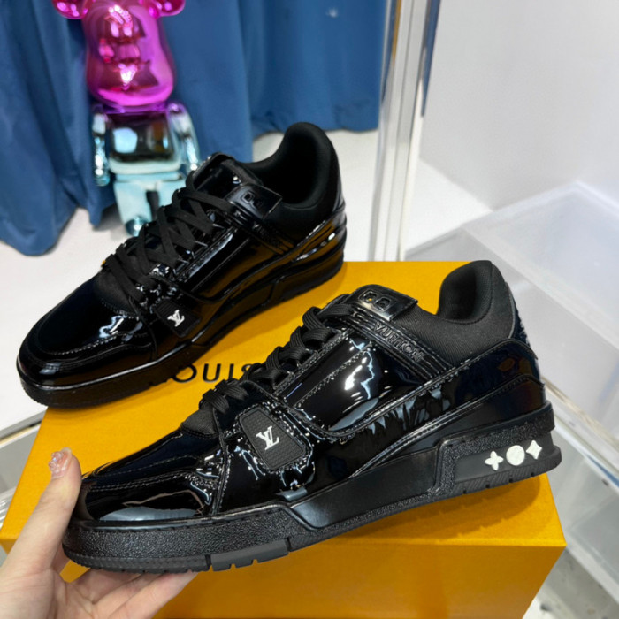 lovt sneaker