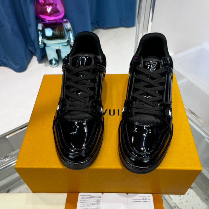 lovt sneaker