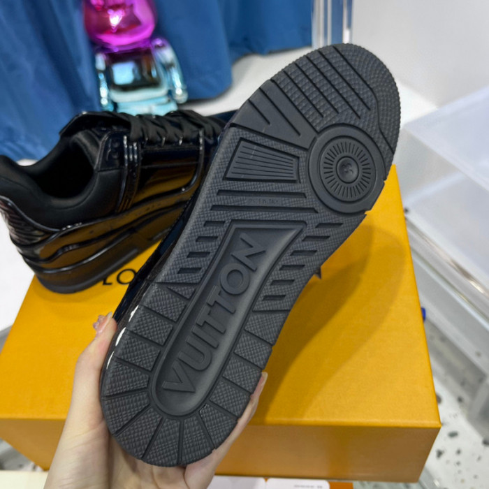 lovt sneaker