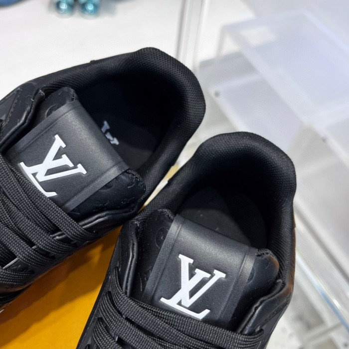 lovt sneaker