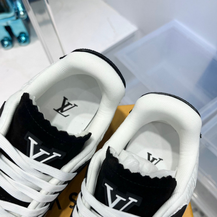 lovt sneaker
