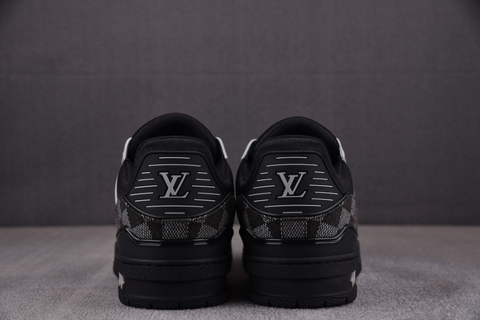 lovt sneaker