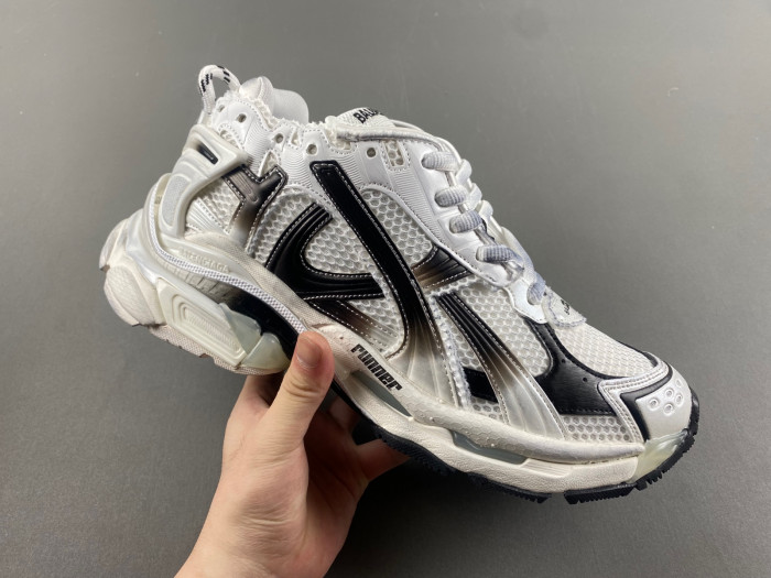 bl runner trainers sneakers