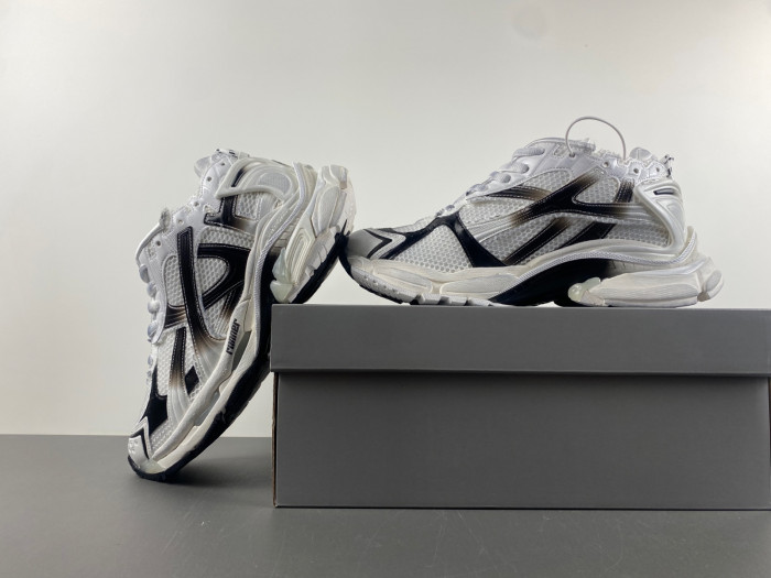bl runner trainers sneakers