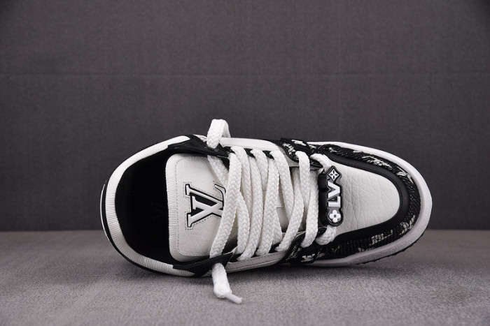 lovt sneaker