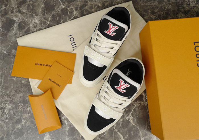 lovt sneaker