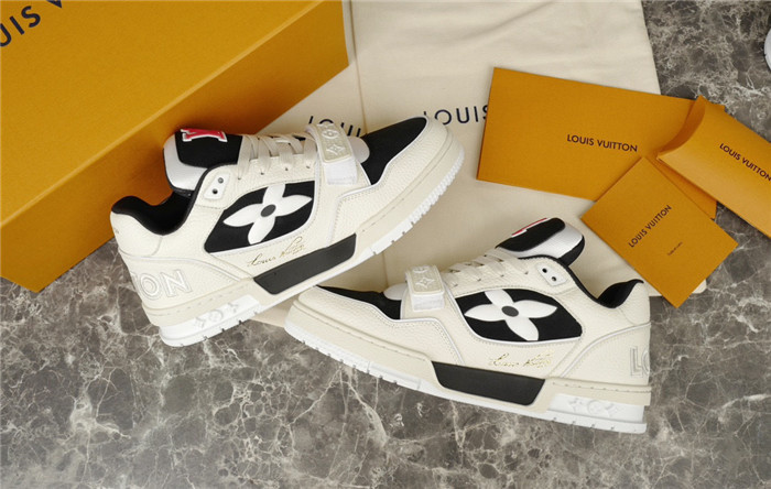 lovt sneaker