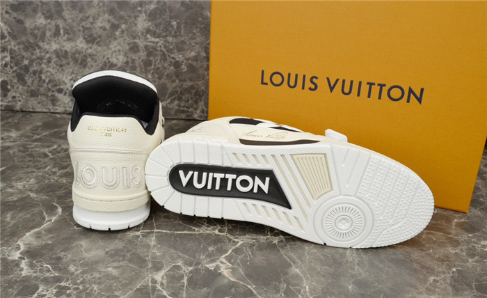 lovt sneaker