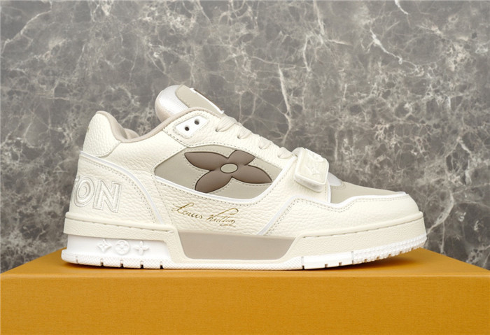 lovt sneaker