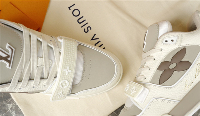 lovt sneaker