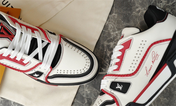 lovt sneaker