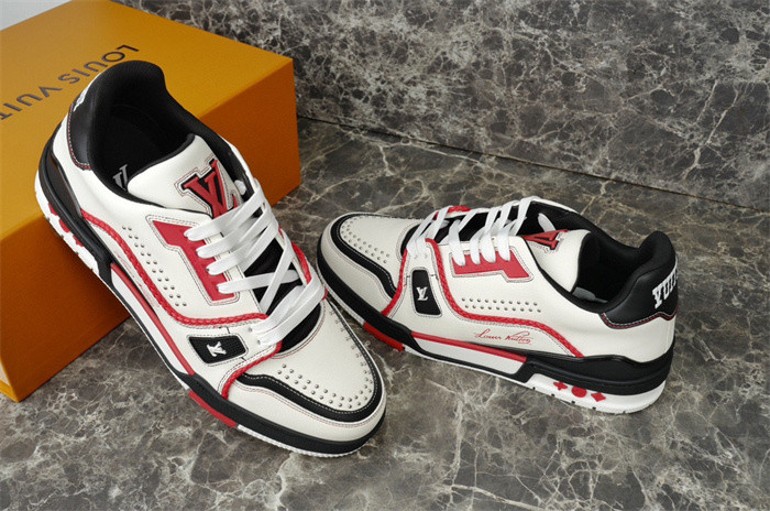 lovt sneaker
