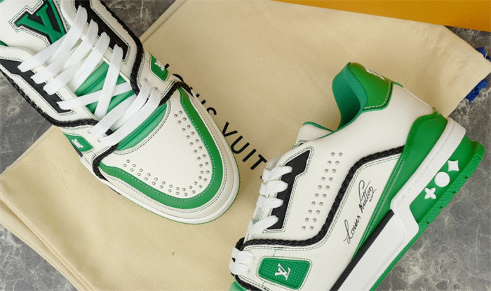 lovt sneaker