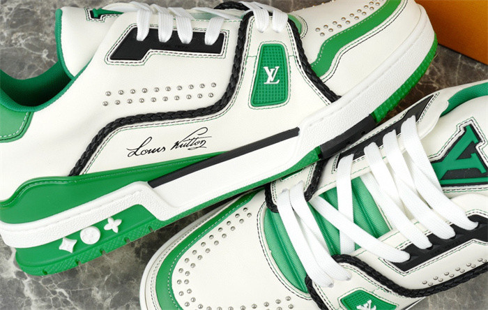 lovt sneaker