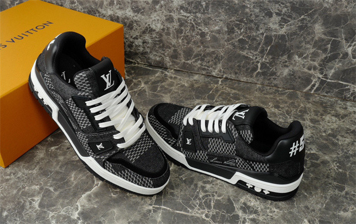 lovt sneaker