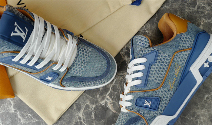 lovt sneaker