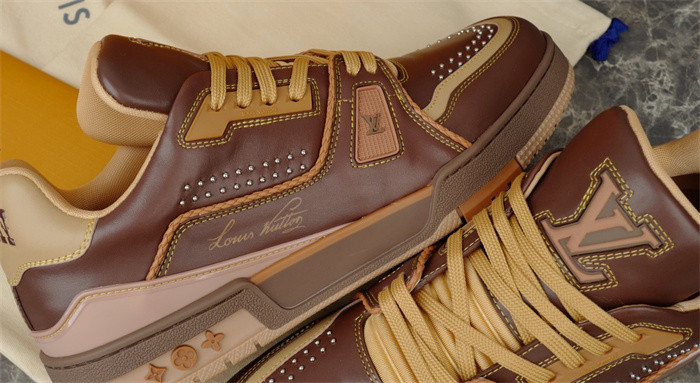 lovt sneaker