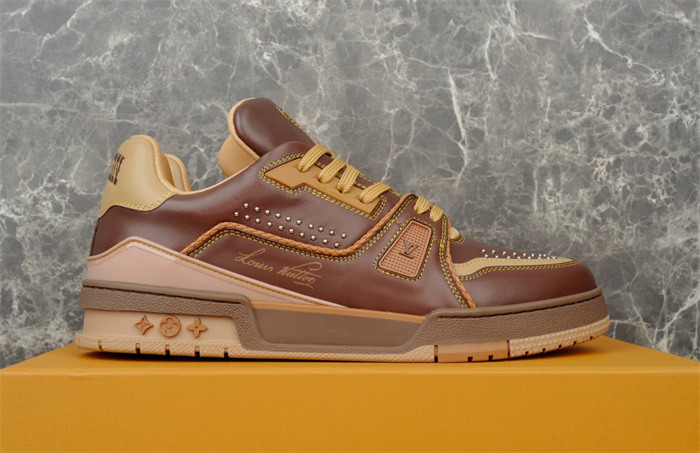 lovt sneaker