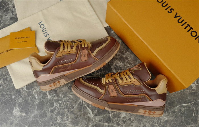 lovt sneaker