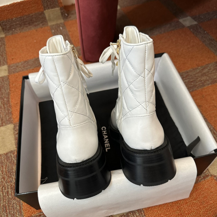 CN BOOTS