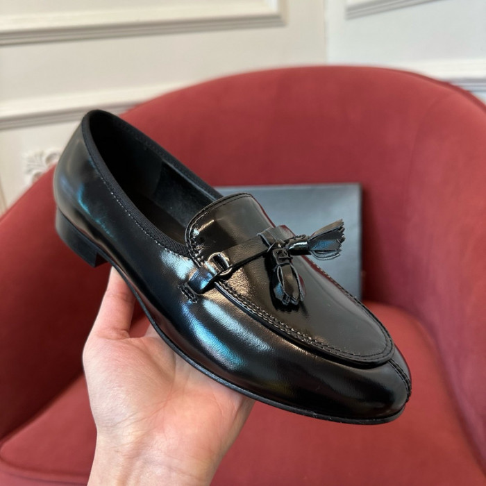 CHNEL LOAFER