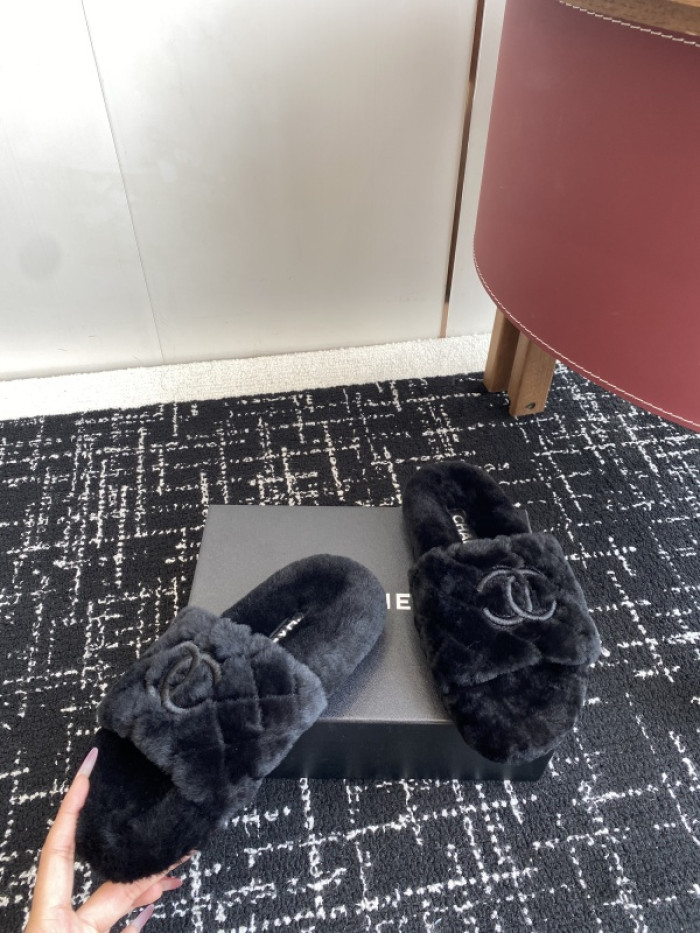 CN SLIPPER