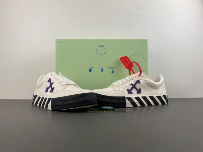 OFF WHITE VULCANISED LOW-TOP SNEAKERS