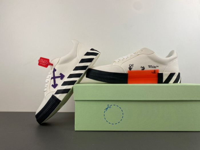 OFF WHITE VULCANISED LOW-TOP SNEAKERS